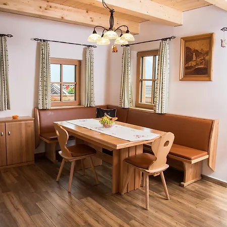 Landhof Adlerhorst Apartmán *